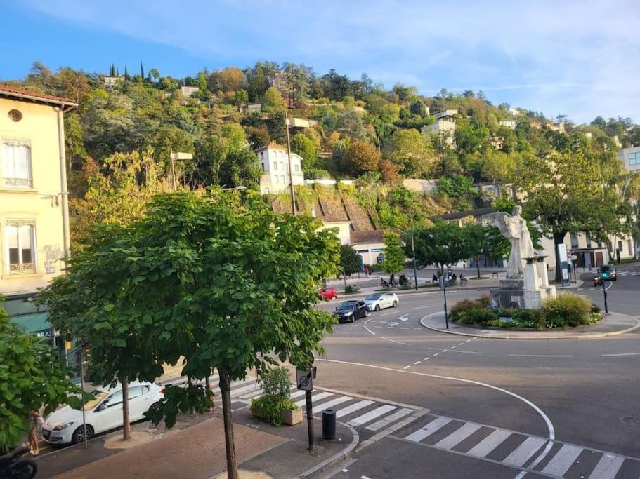 O Bon'Endroit - Appartement Confort - Centre Ville Vienne  Eksteriør bilde