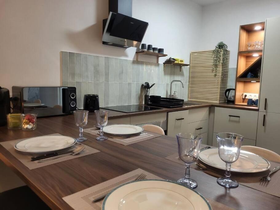 O Bon'Endroit - Appartement Confort - Centre Ville Vienne  Eksteriør bilde