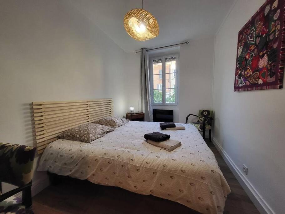 O Bon'Endroit - Appartement Confort - Centre Ville Vienne  Eksteriør bilde